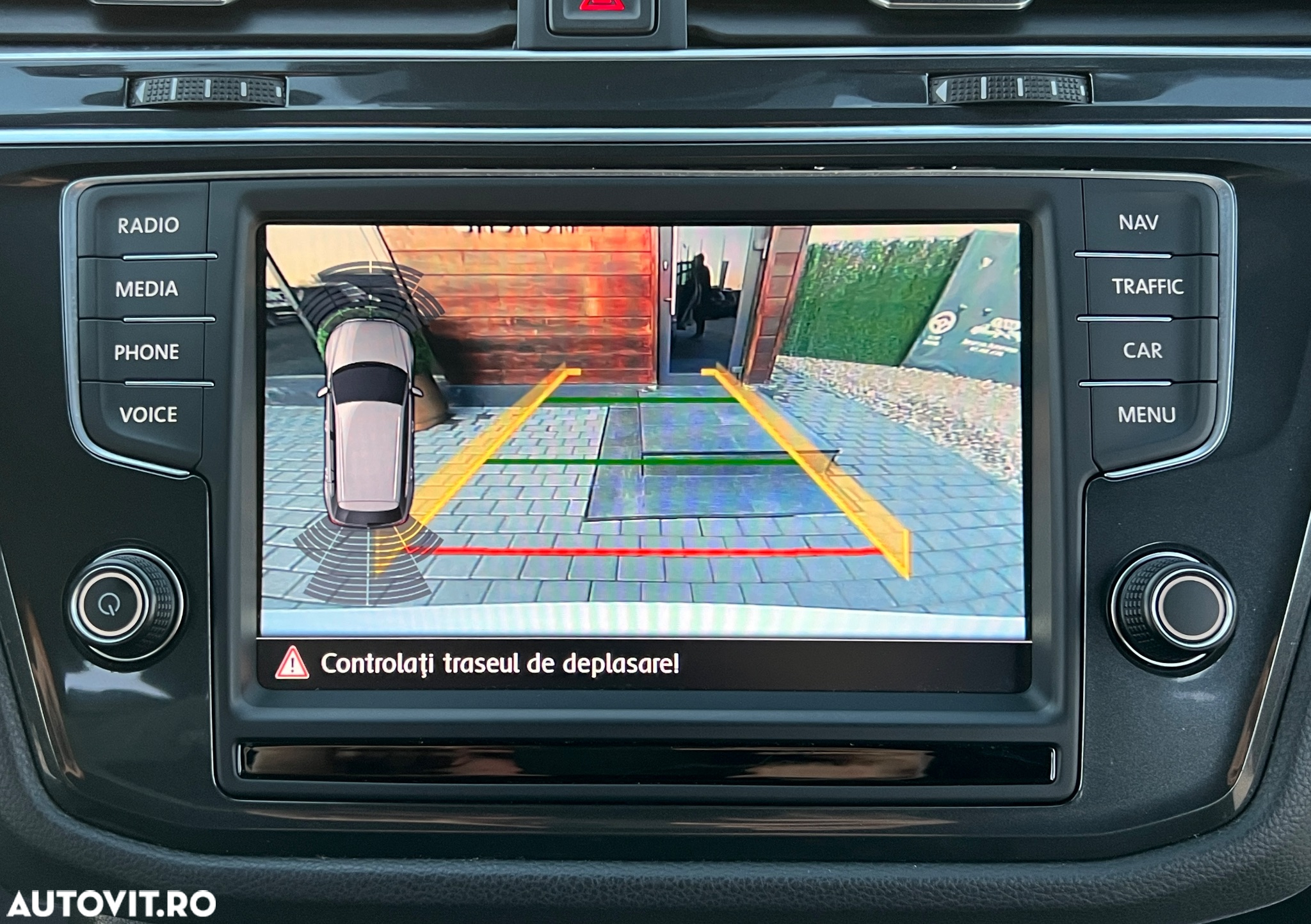 Volkswagen Tiguan 2.0 TDI SCR 4MOTION DSG Highline - 25