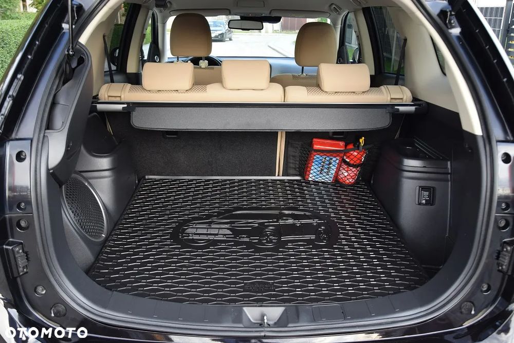 Mitsubishi Outlander - 15