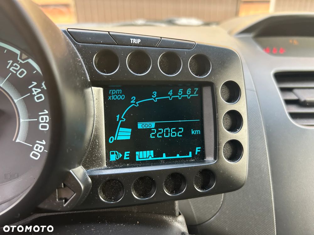 Chevrolet Spark - 20