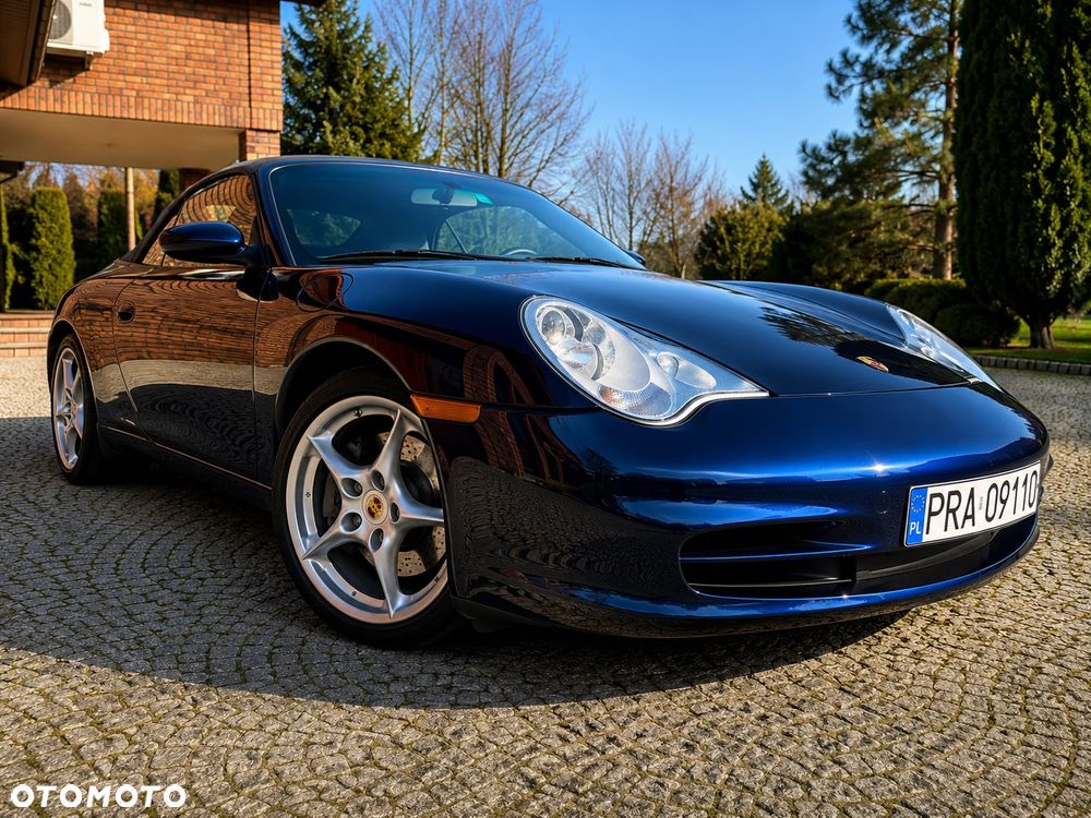 Porsche 911 Carrera 4 Cabrio - 1