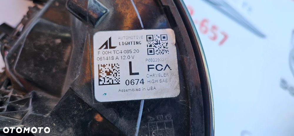 Chrysler Pacifica 2016- Lampa tył prawy Lampa tylna prawa P68229026AF Lampa tył lewy Lampa tylna lewa P68229027AF  LED IDEALNE - 11