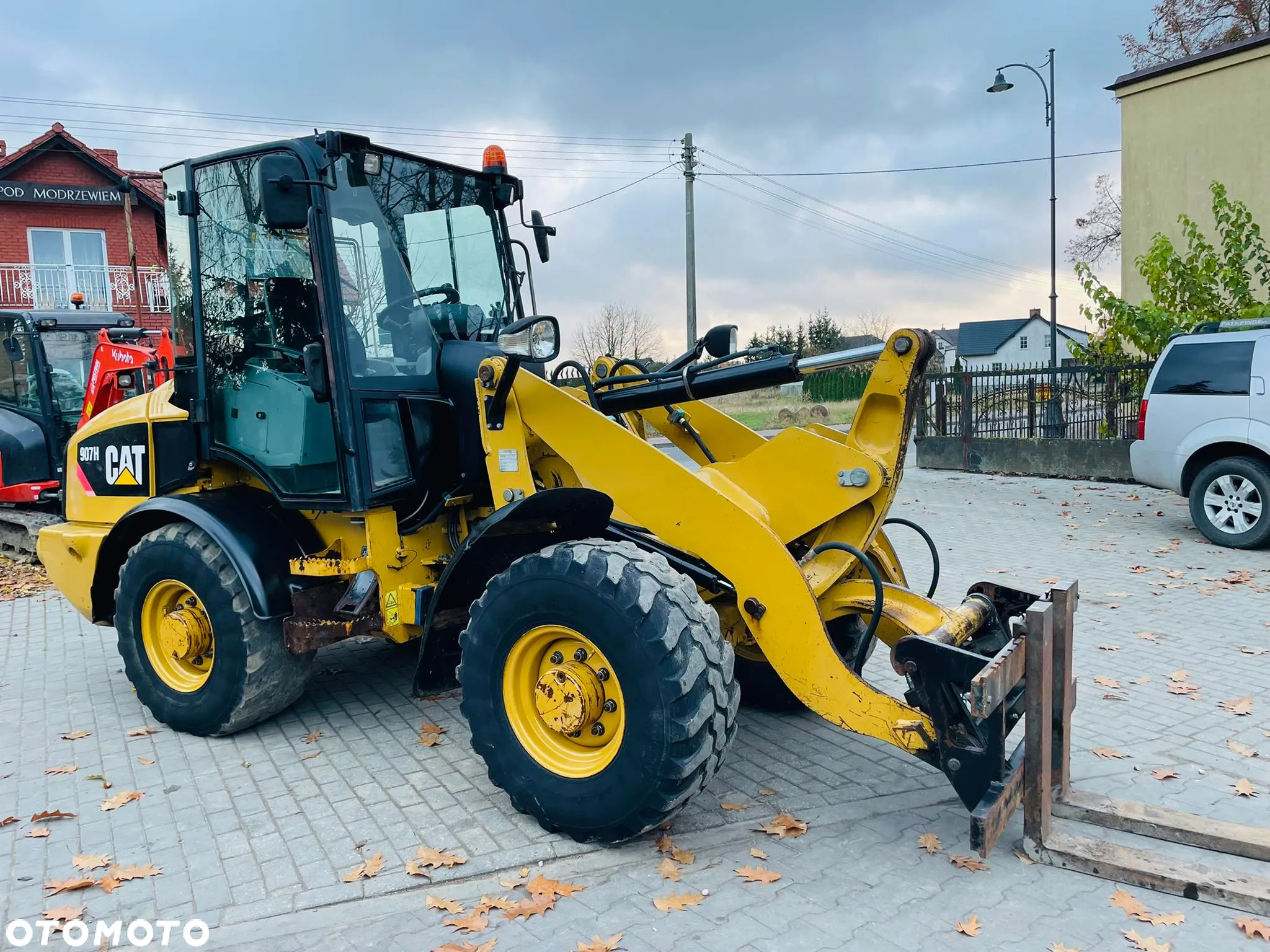 Caterpillar 907H - 2