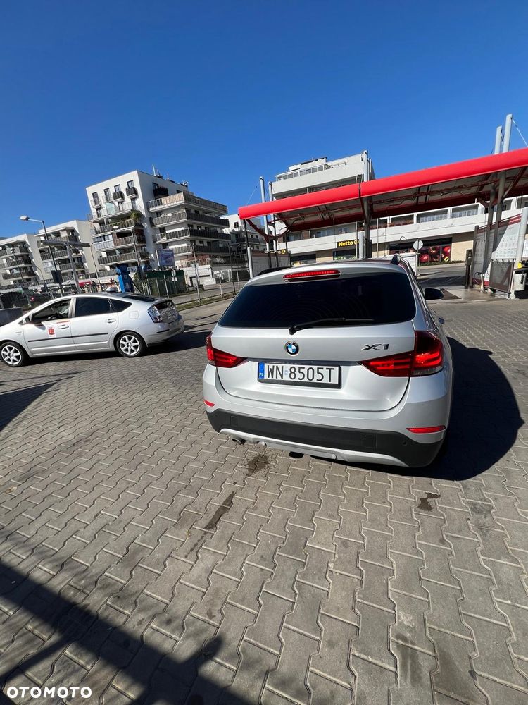 BMW X1 xDrive20d - 10