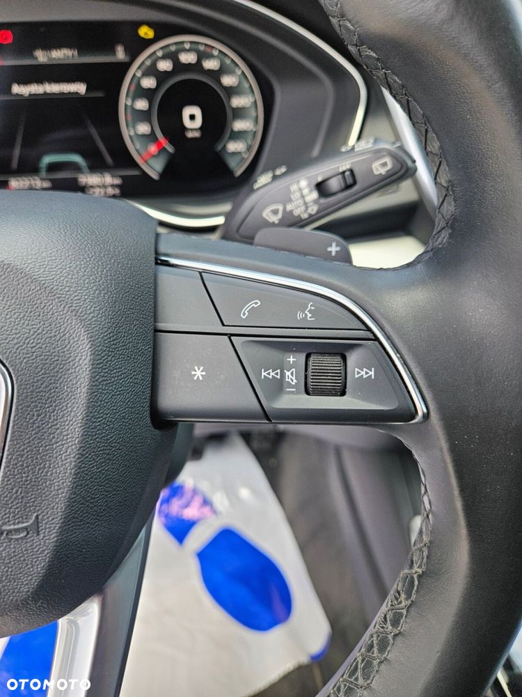 Audi Q5 Sportback - 16
