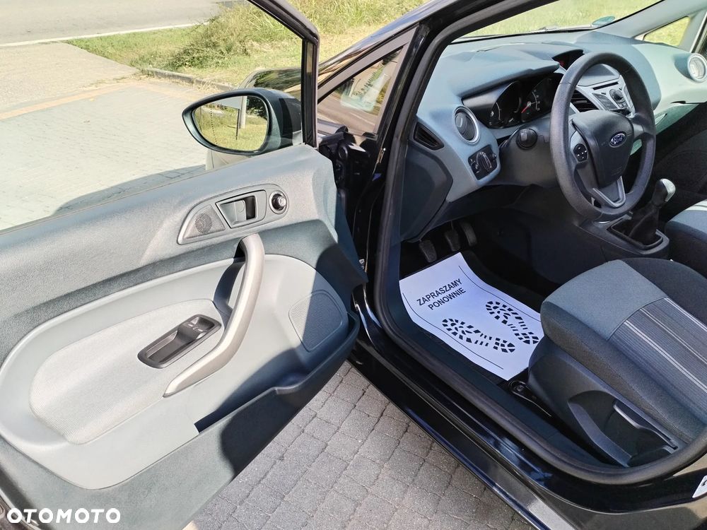 Ford Fiesta - 28