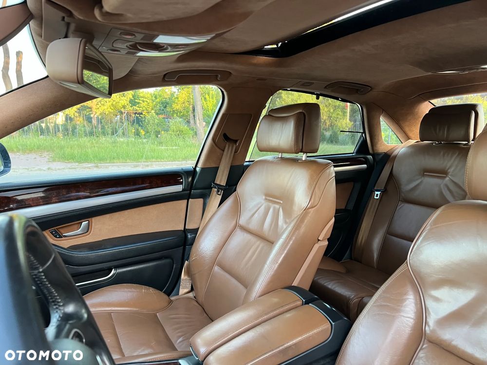 Audi A8 6.0 W12 Quattro - 20