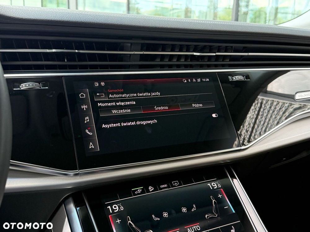 Audi Q8 - 19