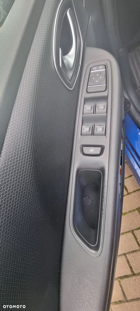 Renault Clio - 17