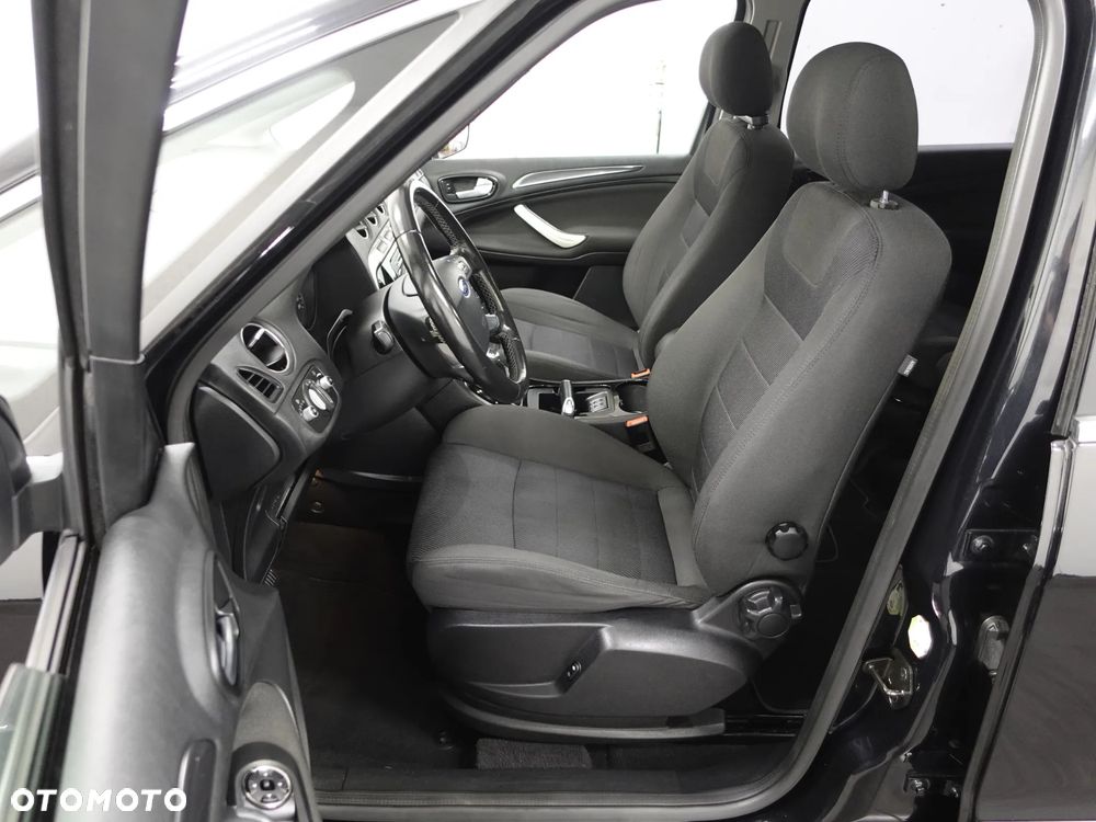 Ford S-Max - 20