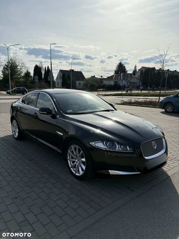 Jaguar XF 2.2 D Premium Luxury - 7