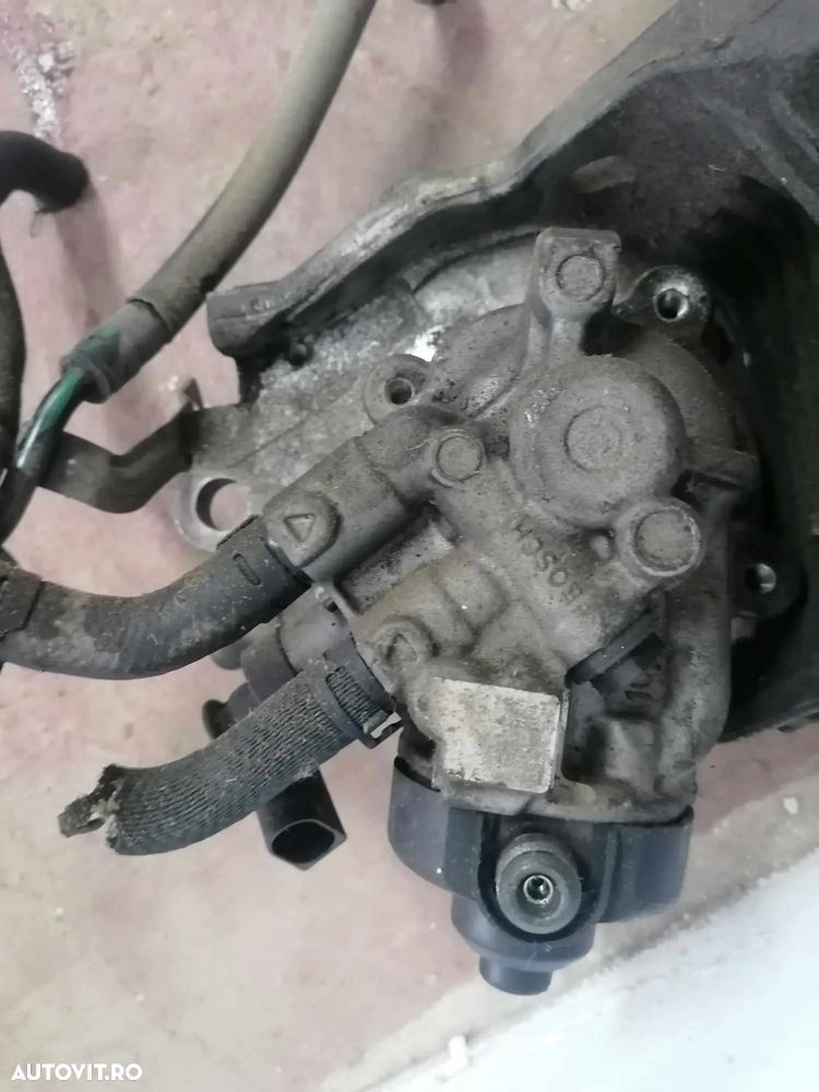 Pompa inalta presiune vw passat, crafter, tiguan, touran , audi, skoda 1.6, 2.0 tdi 04l130755e 0445010538