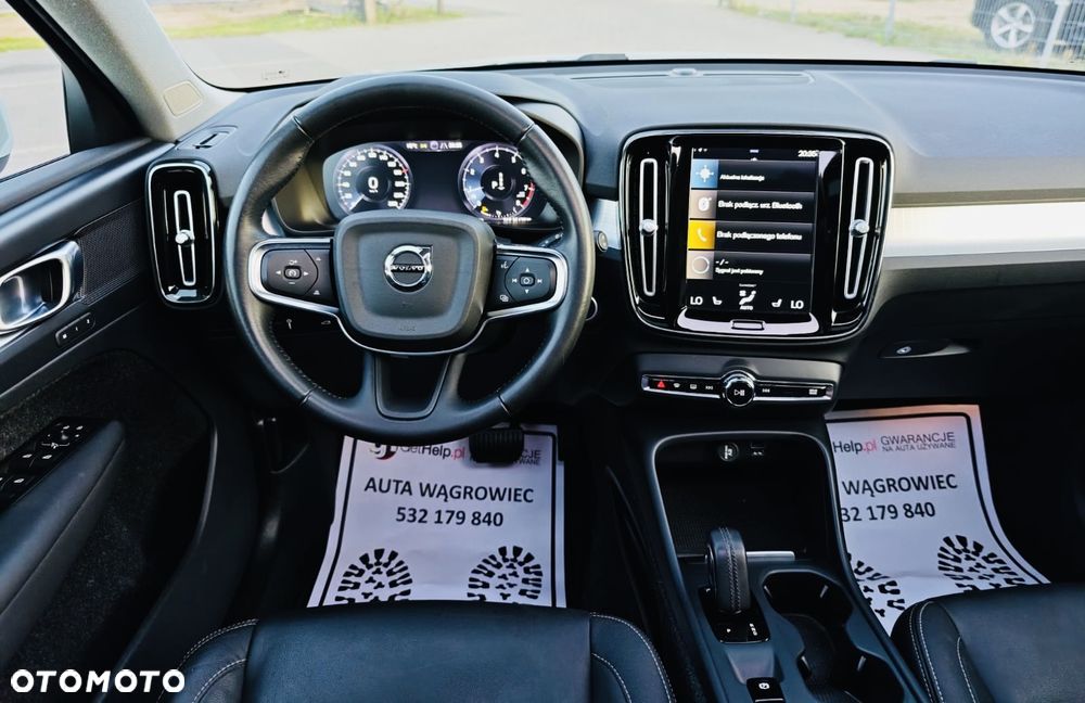 Volvo XC 40 T5 AWD Momentum Pro - 28