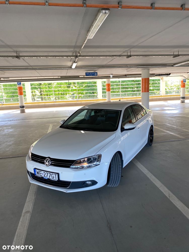 Volkswagen Jetta 1.4 TSI Highline - 2