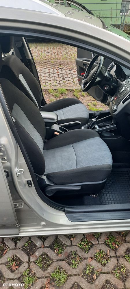 Kia Ceed - 7