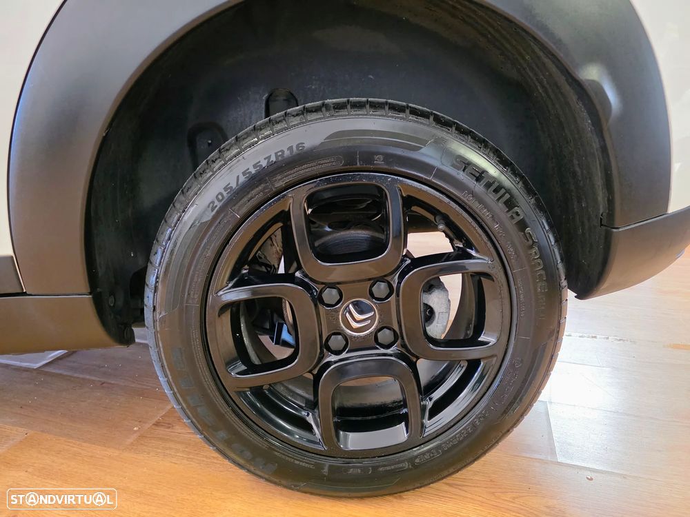 Citroën C4 Cactus 1.2 PureTech Shine EAT6 - 22