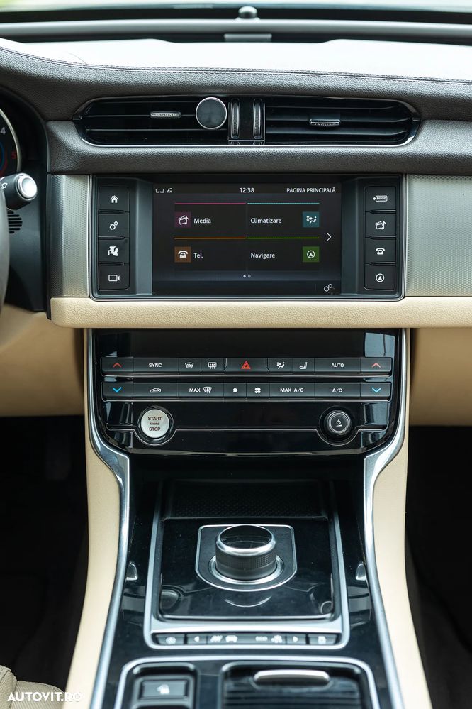 Jaguar XF 20d Aut. Prestige - 16