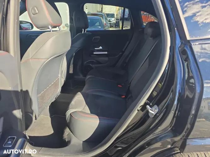 Mercedes-Benz GLA 200 d 4MATIC Aut. - 12