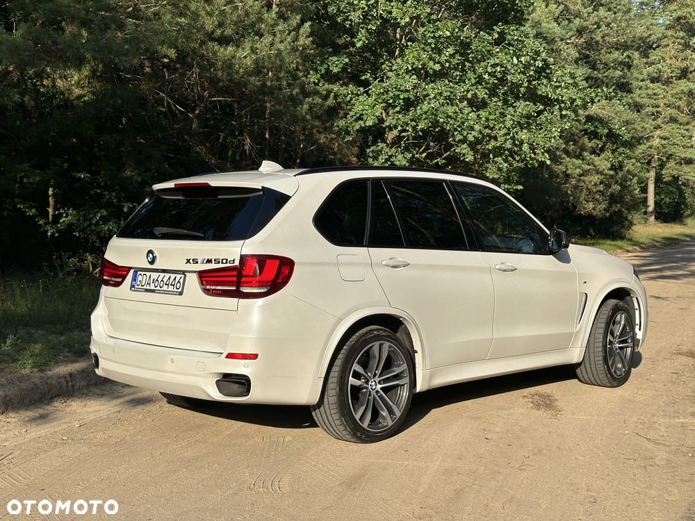 BMW X5 M M50d - 12