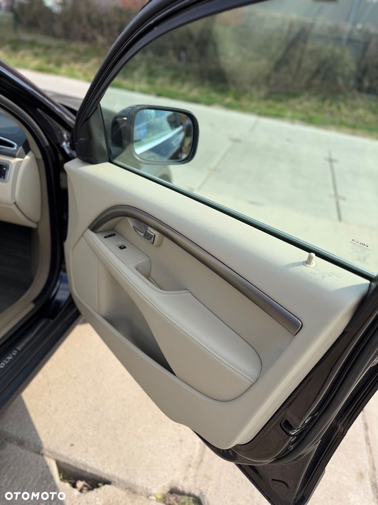 Volvo XC 70 D4 AWD Momentum - 14