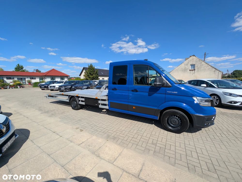 MAN TGE 3.180 Volkswagen Crafter 7 osób Autolaweta Dubel kabina - 4