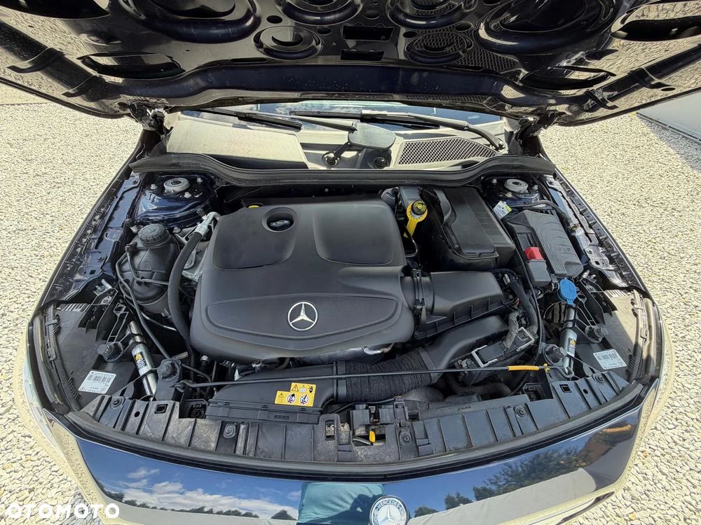 Mercedes-Benz GLA 250 7G-DCT Style - 16