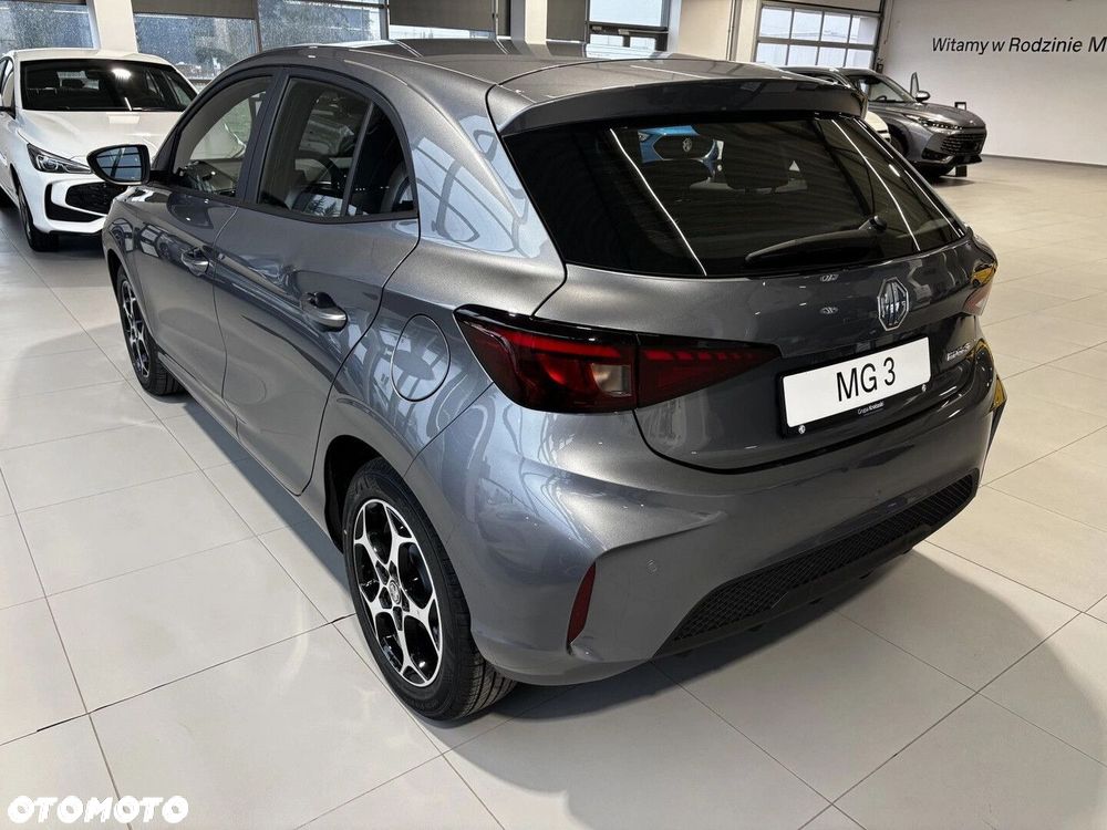 MG MG3 - 4