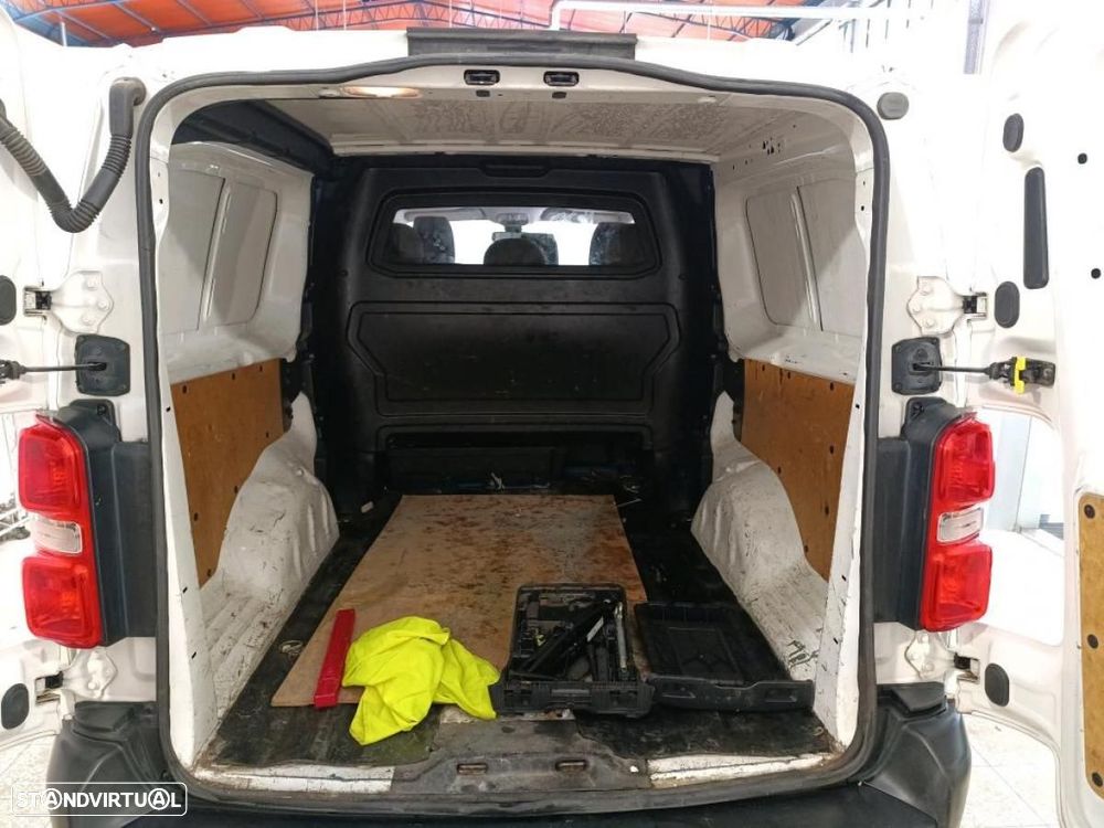 Peugeot Expert 2.0 BlueHDi L3H1 Premium c/IVA - 4