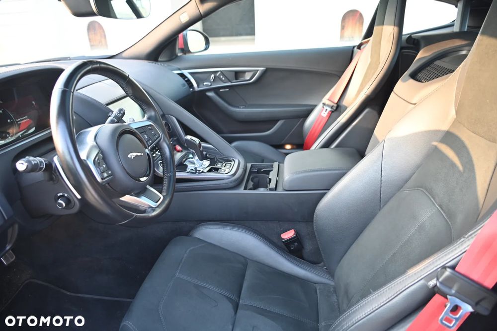 Jaguar F-Type 2.0 Turbo R-Dynamic - 7