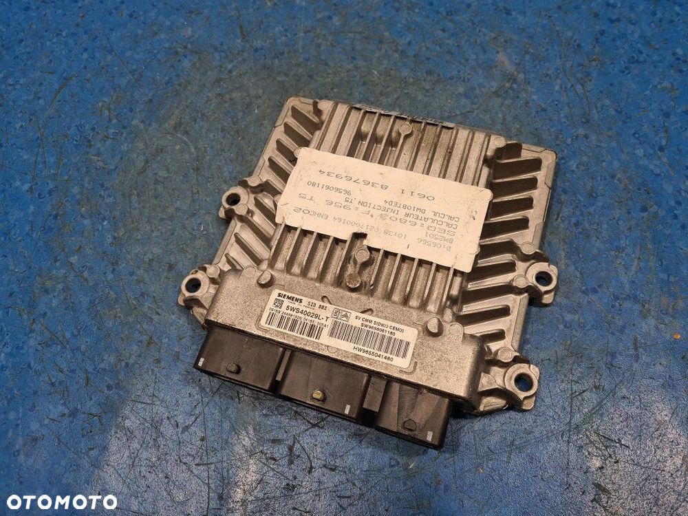 PEUGEOT 307 STEROWNIK SILNIKA SW9656061180 10DYTE - 3