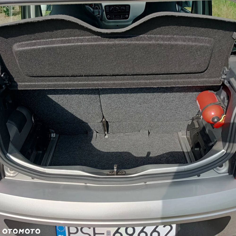 Volkswagen up! 1.0 street - 8
