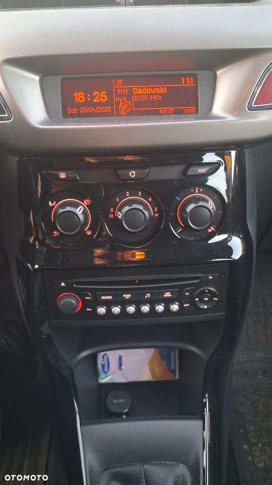 a części CITROEN C3 II (SC)(A51) SILNIK 1.2 i VTi 82 KM kod silnika HMZ lakier KTP skrzynia maska zderzak drzwi klapa szyba fotel kanapa lusterko lampa deska GWARANCJA !!! Przód Tył Zestaw Komplet Drzwi Klapa Zderzak Błotnik Maska Grill Atrapa Szyba Pas Lampa Lusterko Boczki Fotel Kanapa Kokpit Deska Rozdzielcza Przełącznik Włącznik Sterownik Przewody Wiązka Instalacja Moduł Komputer Czujnik Listwa Pompa Alternator Wtryski Głowica Rozrusznik Kompresor Sprzęgło Dwumas Silnik  Skrzynia ABS Klimatyzacji Paliwa Wspomagania Kolektor Turbina Przepustnica Zawór Chłodnica Koło Hak Belka Sanki Zawieszenie Mcpherson Półoś Amortyzator Wydech Tłumik Zacisk Most - 13