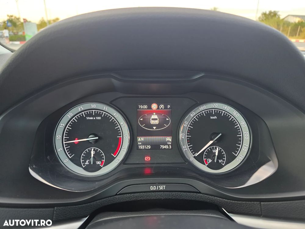 Skoda Karoq 2.0 TDI 4X4 DSG Style - 25