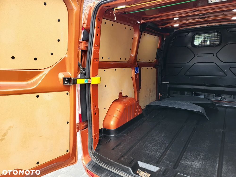 Ford Transit Custom Sport - 30