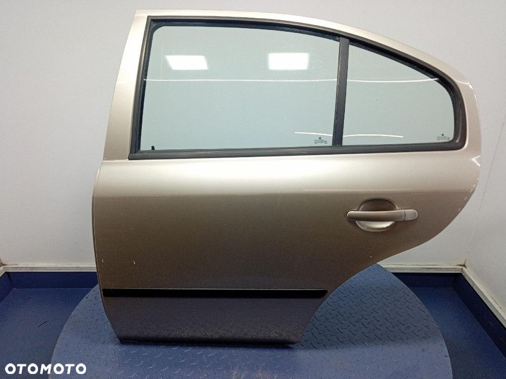 SKODA OCTAVIA I LIFT HB DRZWI TYŁ LEWE 9201 - 2