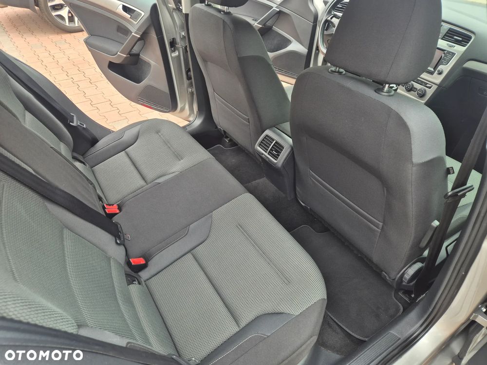 Volkswagen Golf 1.2 TSI BlueMotion Technology Cup - 11