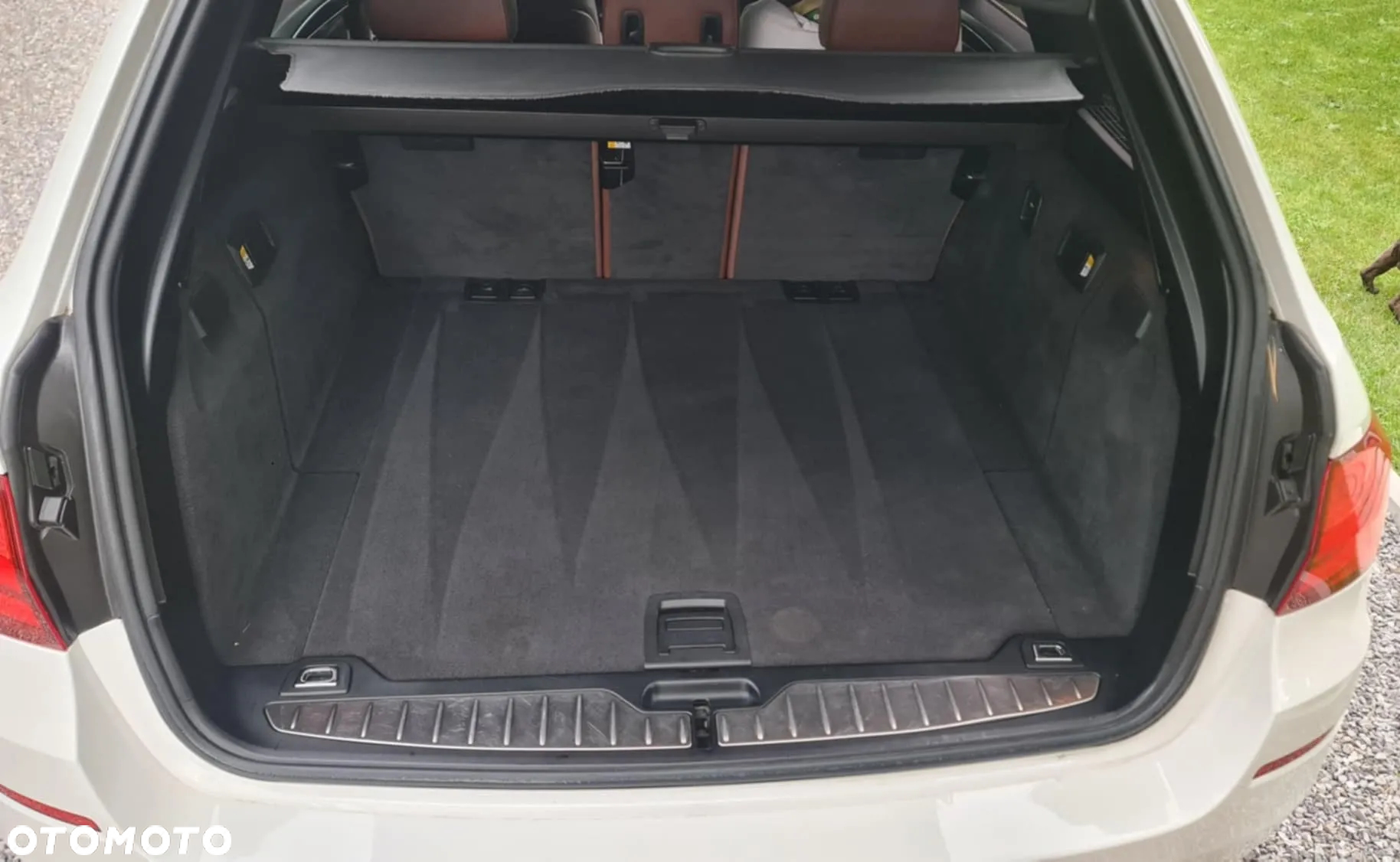 BMW Seria 5 520i Touring Sport-Aut - 11