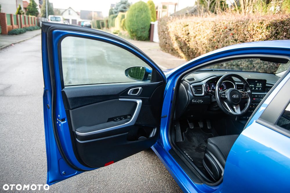 Kia Ceed 1.4 Business Line - 17