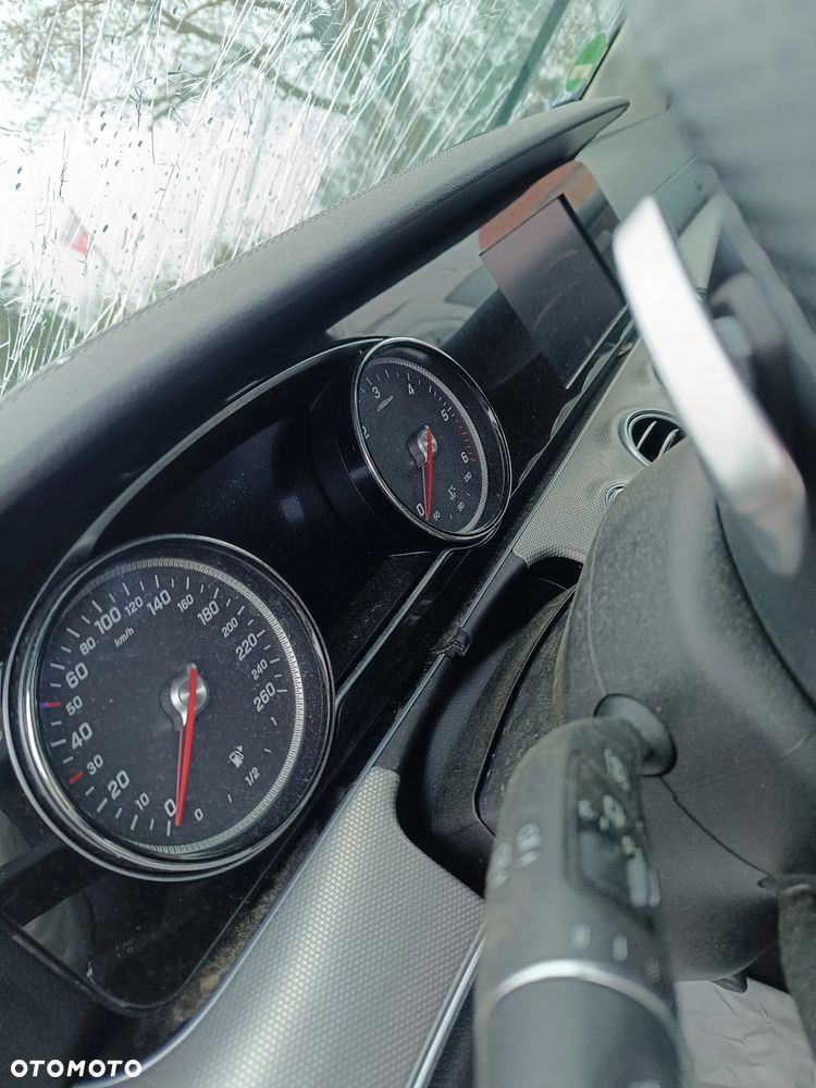 Mercedes-Benz Klasa E 220 d 9G-TRONIC Avantgarde - 2