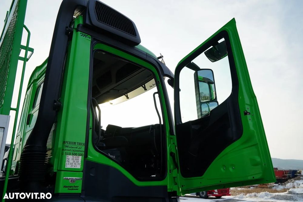 Mercedes-Benz OCS 3240 / 8x4 / LIVRARE - 7,2 M / + HIAB 211 HDS / RADIOCOMANDĂ / ROTATOARE / FURCĂ / PUNCT DE RIDICARE / EURO 6 - 33