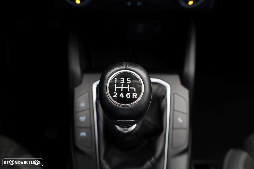 Ford Focus 1.0 EcoBoost MHEV Connected - 26