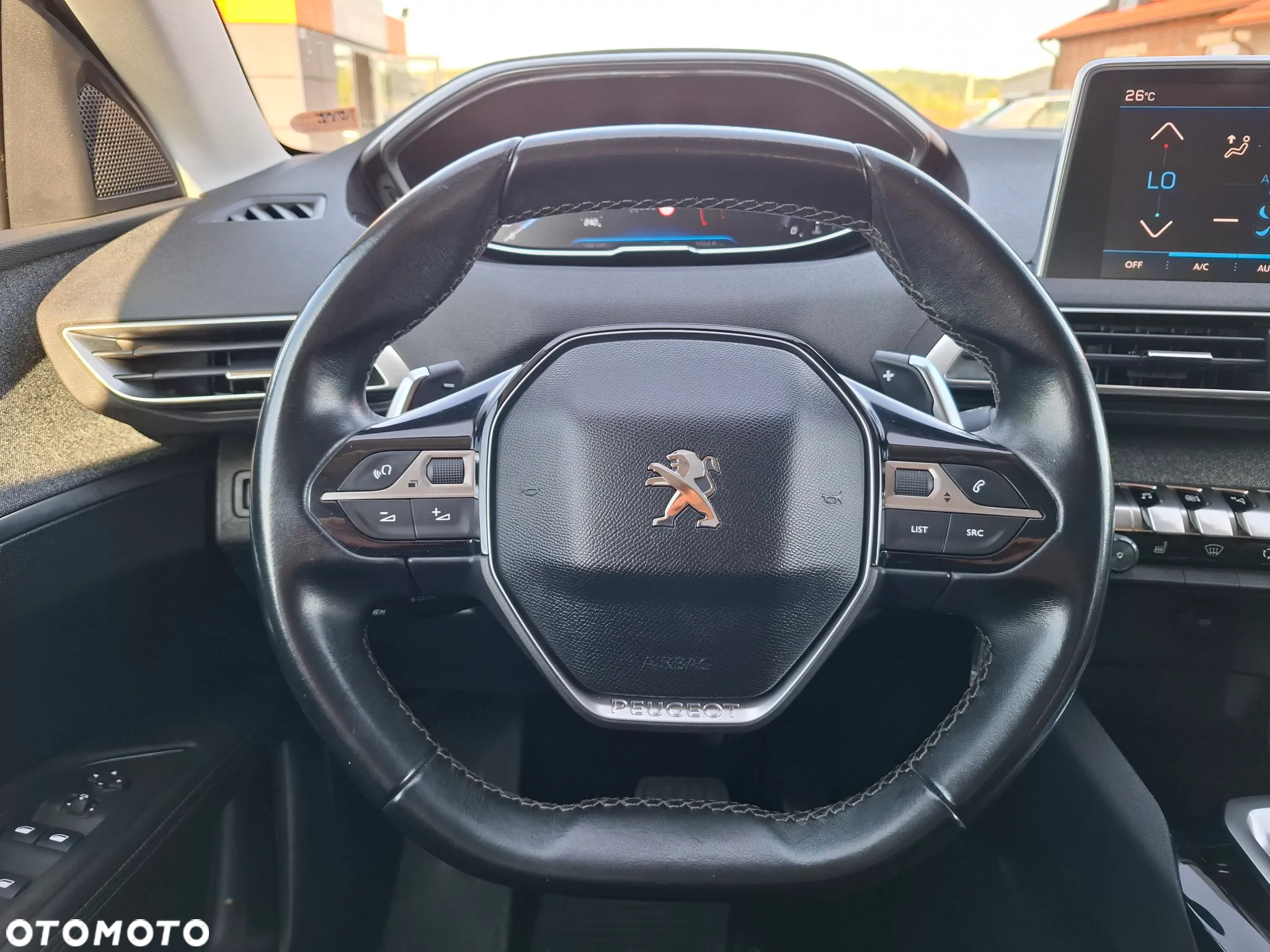 Peugeot 3008 1.5 BlueHDi Allure S&S EAT8 - 18