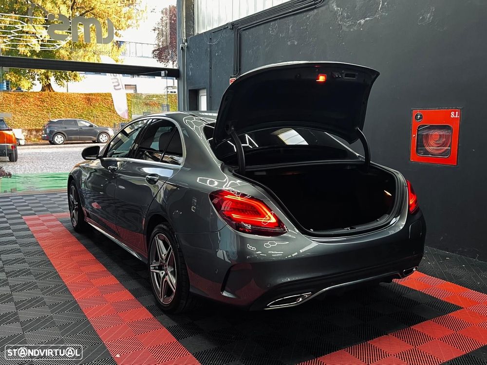 Mercedes-Benz C 300 de AMG Line - 51