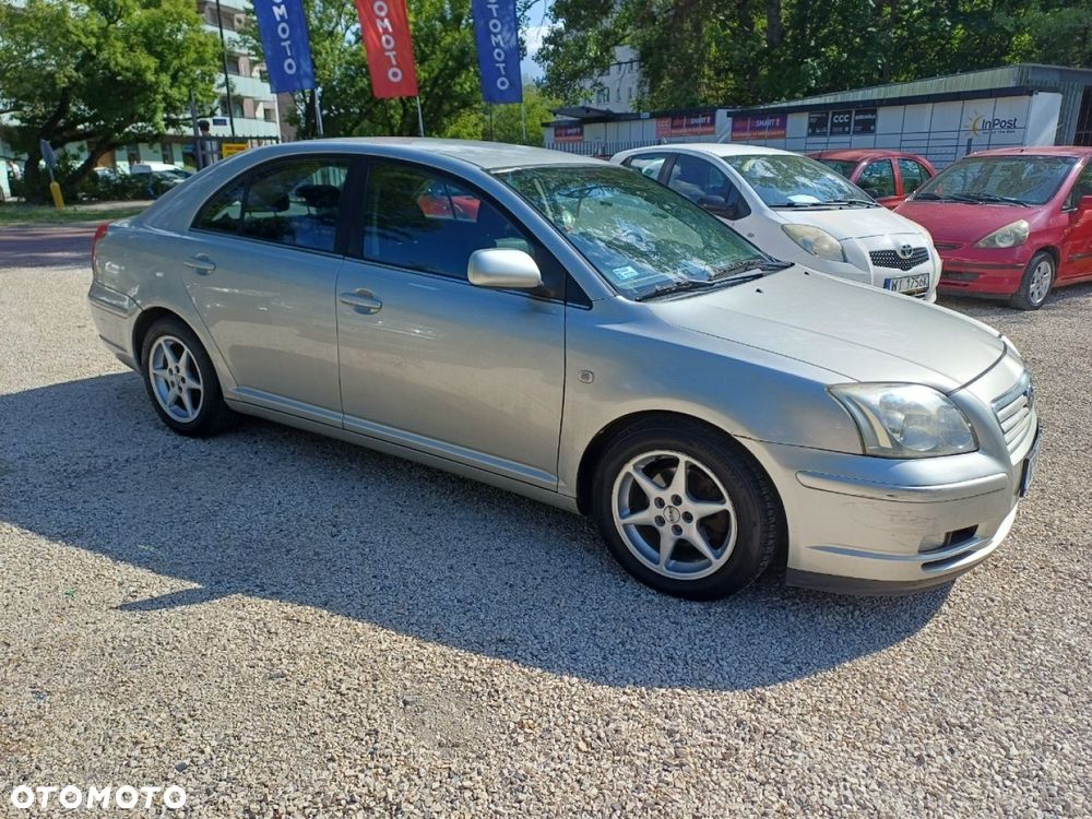 Toyota Avensis - 3