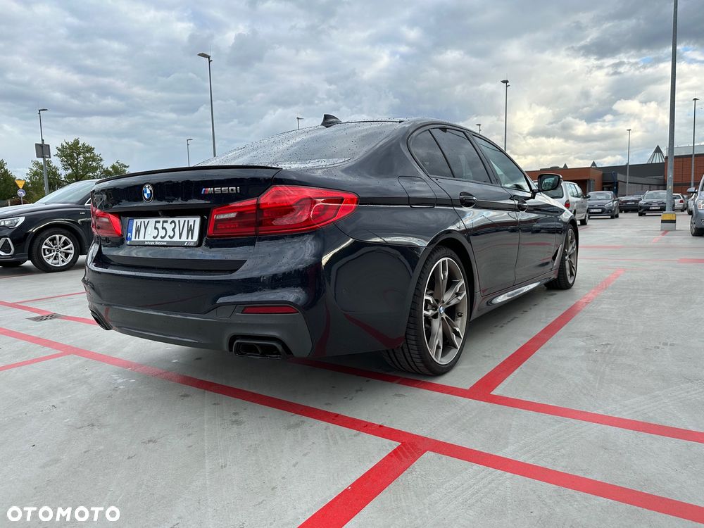 BMW Seria 5 M550i xDrive sport - 5