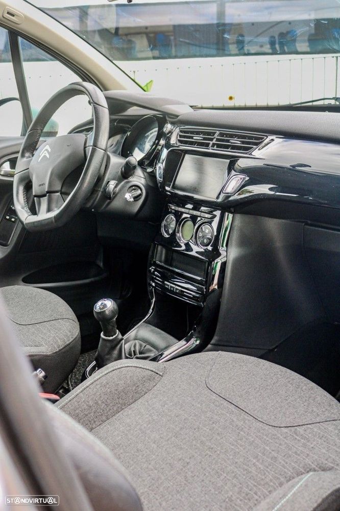 Citroën C3 1.2 VTi Exclusive - 16