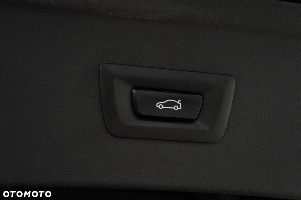 BMW iX xDrive40 76.6kWh - 36