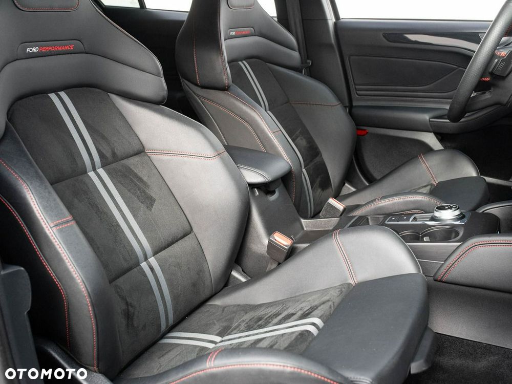 Ford Focus 2.3 EcoBoost S&S ST - 30