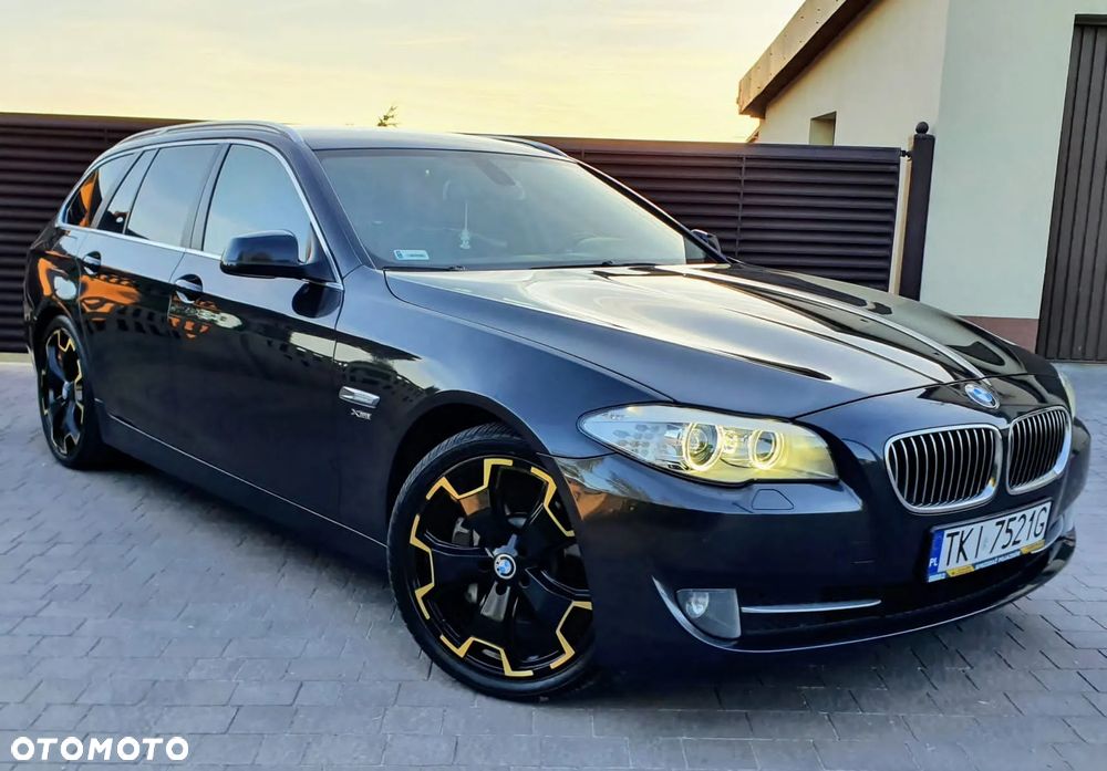 BMW Seria 5 525d xDrive - 3