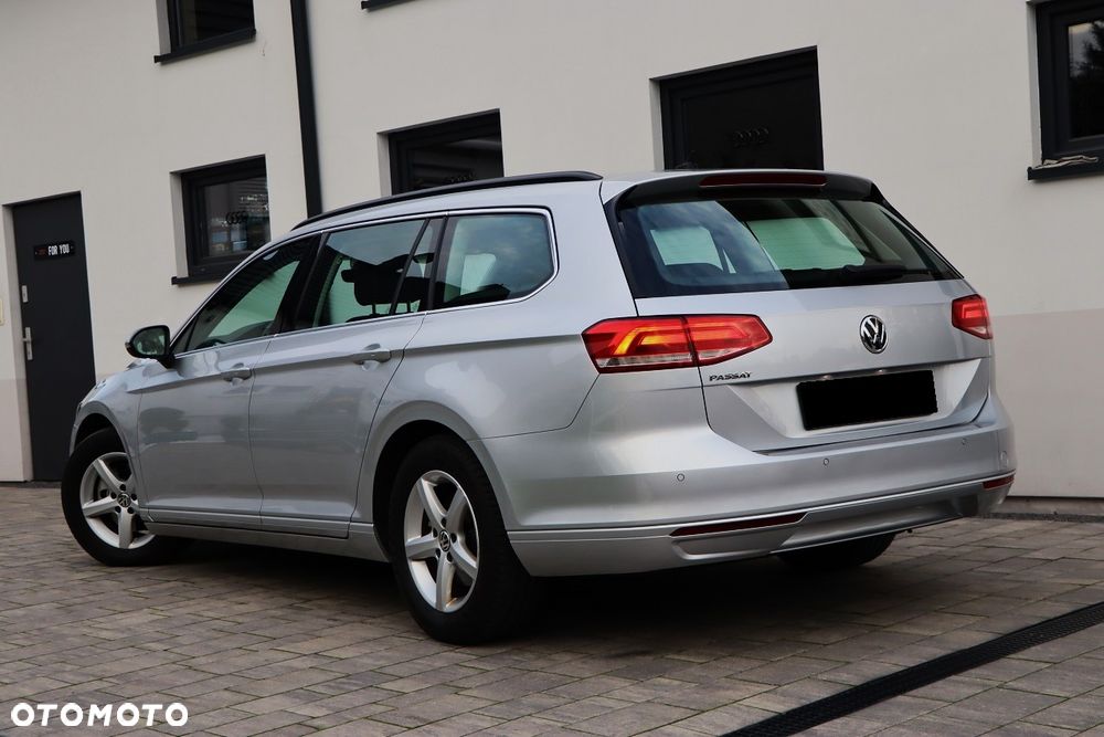 Volkswagen Passat 2.0 TDI SCR Comfortline DSG - 10