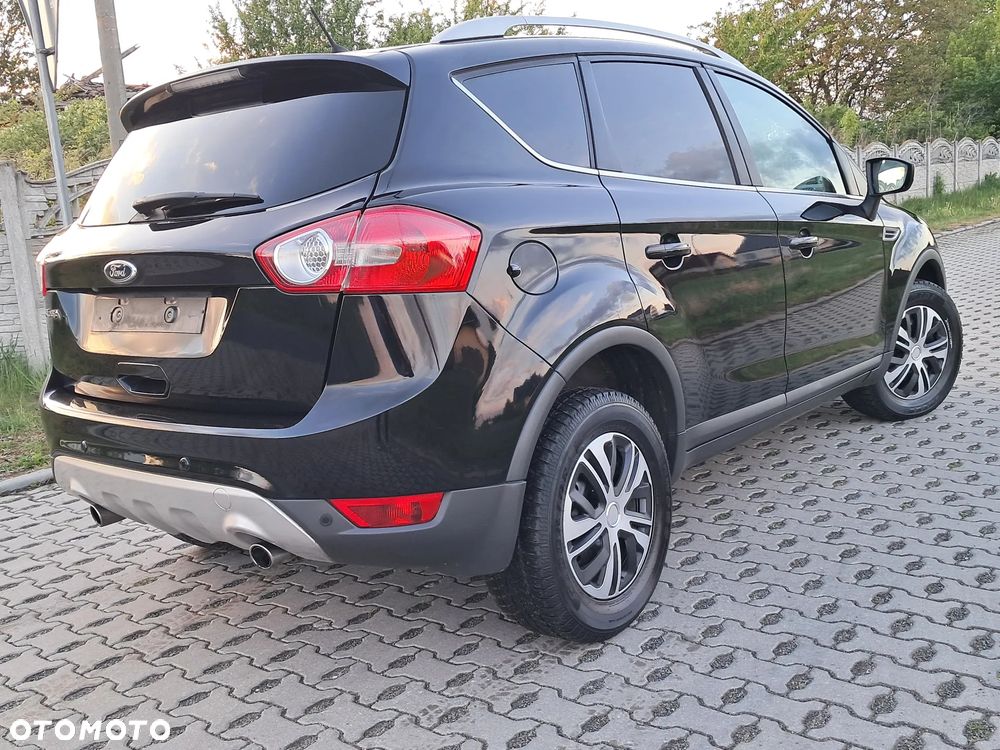 Ford Kuga 2.0 TDCi 2x4 Titanium - 3